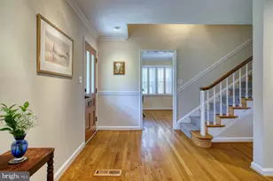 9211 Forest Haven Dr, Alexandria, VA 22309 - Photo 7