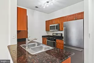 12905 Centre Park Cir, Herndon, VA 20171 - Photo 25