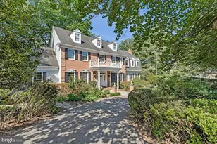 10034 Scenic View Terrace, Vienna, VA 22182 - Photo 3