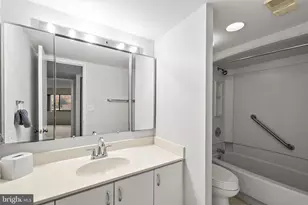 5904 Mt Eagle Dr, Alexandria, VA 22303 - Photo 19