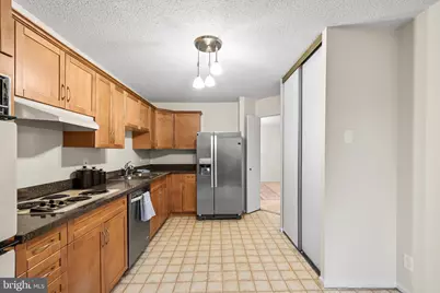 5904 Mount Eagle Drive #201, Alexandria, VA 22303 - Photo 13
