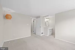 7914 Tyson Oaks Cir, Vienna, VA 22182 - Photo 13