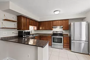 7914 Tyson Oaks Cir, Vienna, VA 22182 - Photo 9