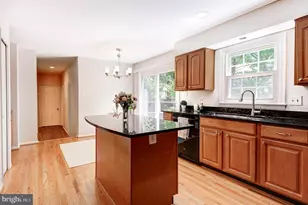2603 Oakledge Ct, Vienna, VA 22181 - Photo 7