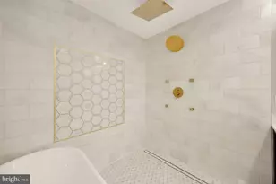 2308 Creek Dr, Alexandria, VA 22308 - Photo 45