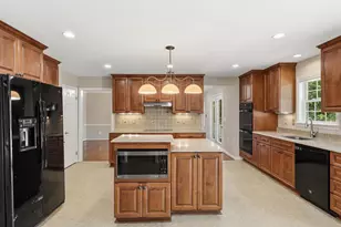 4410 Guinea Rd, Fairfax, VA 22032 - Photo 11
