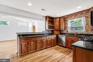 8339 Wagon Wheel Rd, Alexandria, VA 22309 - Photo 7
