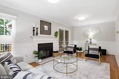 10869 Oak Green Court, Burke, VA 22015 - Photo 17