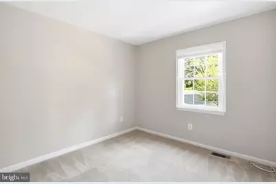 10869 Oak Green Court, Burke, VA 22015 - Photo 25