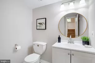 10869 Oak Green Ct, Burke, VA 22015 - Photo 29