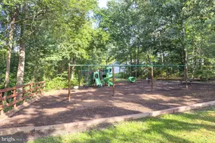 10869 Oak Green Ct, Burke, VA 22015 - Photo 47