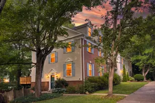 10869 Oak Green Ct, Burke, VA 22015 - Photo 7