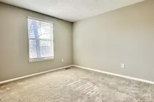 7649 Fallswood Way, Lorton, VA 22079 - Photo 19