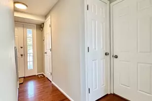 7649 Fallswood Way, Lorton, VA 22079 - Photo 5