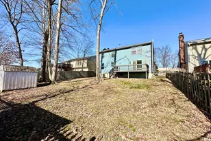 7649 Fallswood Way, Lorton, VA 22079 - Photo 37