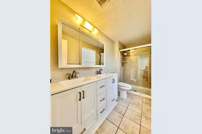 7649 Fallswood Way, Lorton, VA 22079 - Photo 27