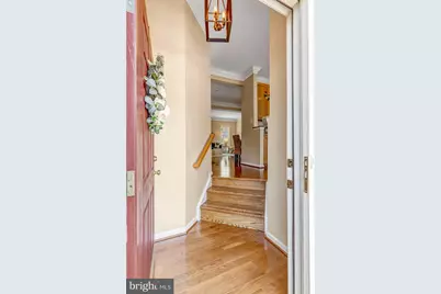 7706 Effingham Square, Alexandria, VA 22315 - Photo 5