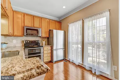 7706 Effingham Square, Alexandria, VA 22315 - Photo 9