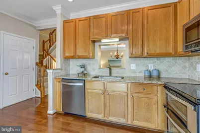 7706 Effingham Square, Alexandria, VA 22315 - Photo 11
