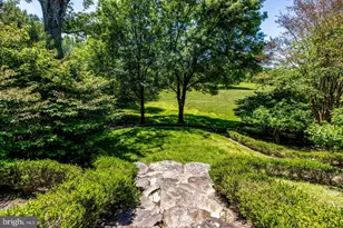 9324 Georgetown Pike, Great Falls, VA 22066 - Photo 5