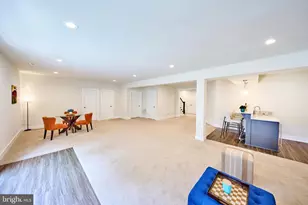 605 Meadow Ln SW, Vienna, VA 22180 - Photo 15