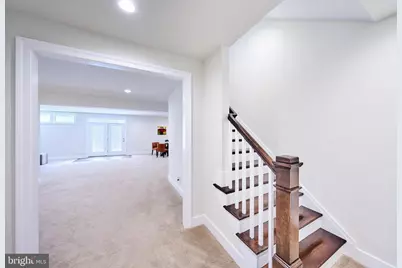 605 Meadow Lane SW, Vienna, VA 22180 - Photo 13