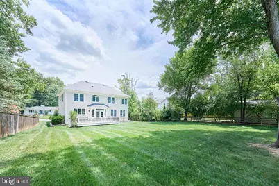 605 Meadow Lane SW, Vienna, VA 22180 - Photo 11