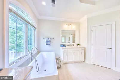605 Meadow Lane SW, Vienna, VA 22180 - Photo 55