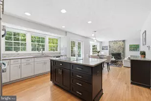 2324 Club Pond Ln, Reston, VA 20191 - Photo 5