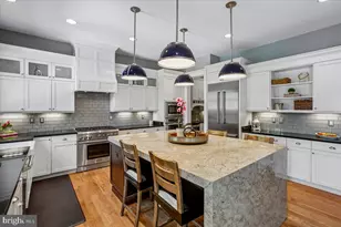 2134 Emilys Ln, Falls Church, VA 22043 - Photo 11
