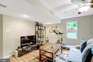 7729 Silver Sage Ct, Springfield, VA 22153 - Photo 57