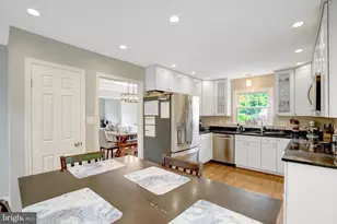 7729 Silver Sage Ct, Springfield, VA 22153 - Photo 11