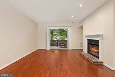 10110 Oakton Terrace Road #10110, Oakton, VA 22124 - Photo 13