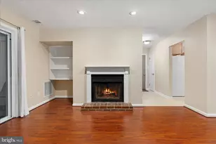 10110 Oakton Terrace Rd, Oakton, VA 22124 - Photo 15