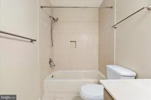 10110 Oakton Terrace Rd, Oakton, VA 22124 - Photo 21