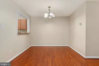 10110 Oakton Terrace Road #10110, Oakton, VA 22124 - Photo 11