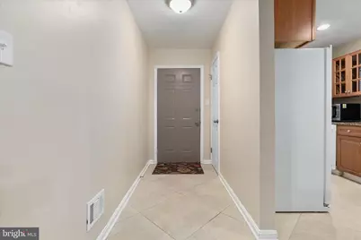 10110 Oakton Terrace Road #10110, Oakton, VA 22124 - Photo 5