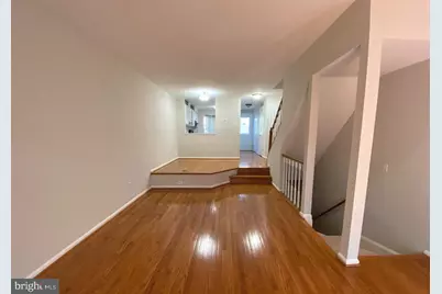 11198 Silentwood Lane, Reston, VA 20191 - Photo 5