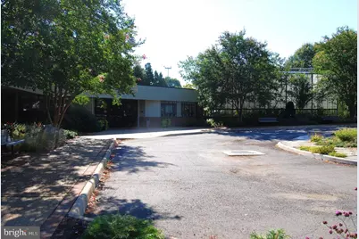 4555 Interlachen Court #J, Alexandria, VA 22312 - Photo 41