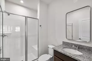 1 Aviation Pl, Herndon, VA 20171 - Photo 27