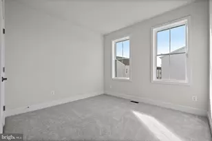 1 Aviation Pl, Herndon, VA 20171 - Photo 21