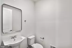 1 Aviation Pl, Herndon, VA 20171 - Photo 13