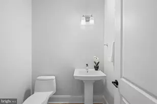 2354 Cedar Ln, Vienna, VA 22182 - Photo 21
