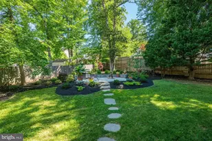 2354 Cedar Ln, Vienna, VA 22182 - Photo 41