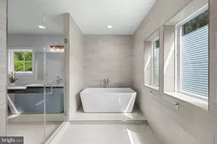 2354 Cedar Ln, Vienna, VA 22182 - Photo 29