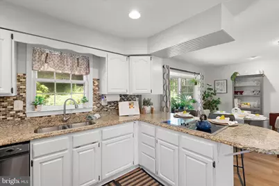 10538 Greene Terrace, Lorton, VA 22079 - Photo 13