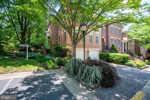 2026 Mayfair McLean Ct, Falls Church, VA 22043 - Photo 7