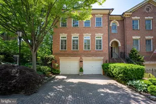 2026 Mayfair McLean Ct, Falls Church, VA 22043 - Photo 11