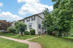 5700 Mason Bluff Dr, Burke, VA 22015 - Photo 3