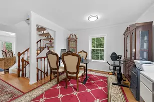 5700 Mason Bluff Dr, Burke, VA 22015 - Photo 7